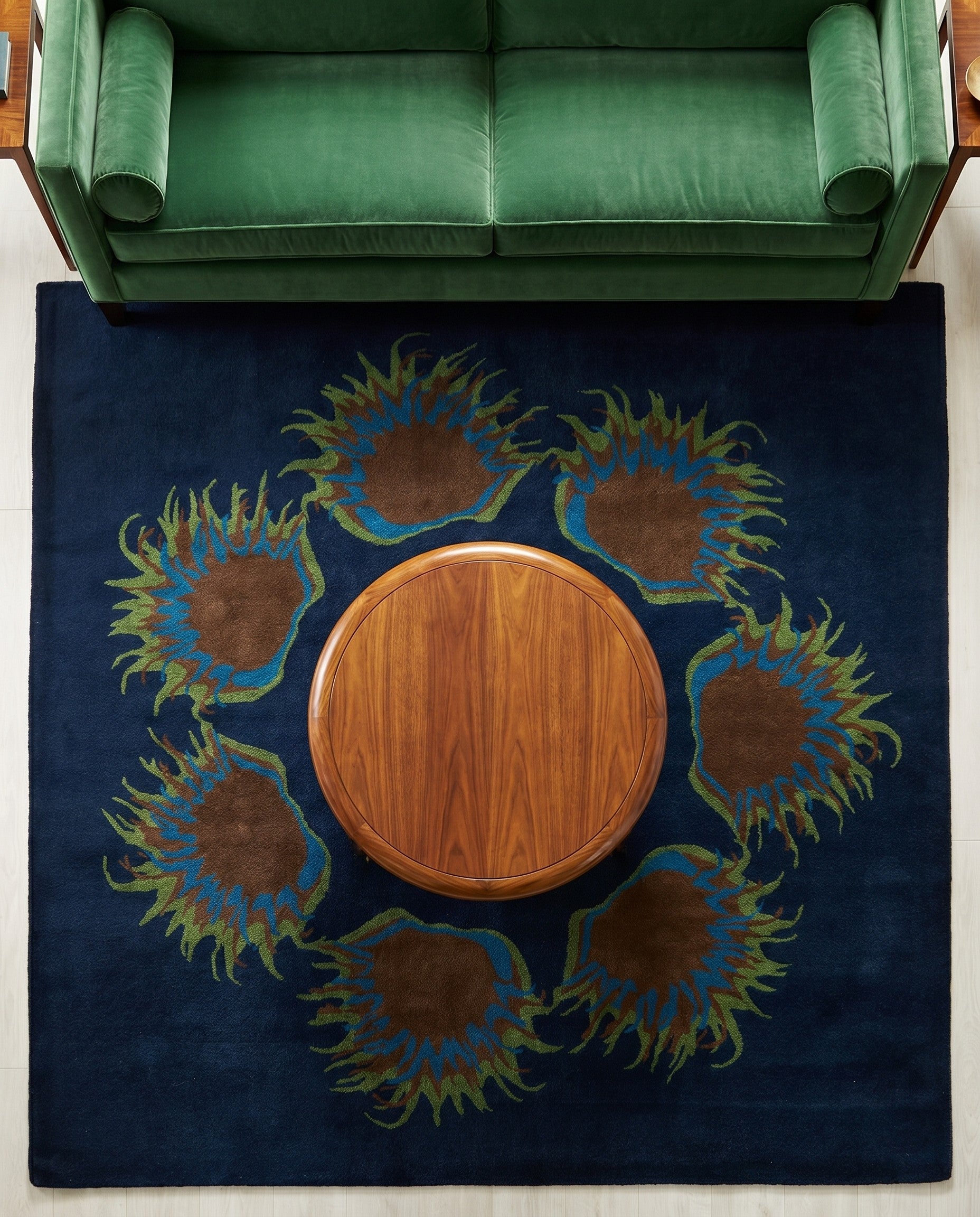 7' 6 x 7' 7 Luna Square Rug