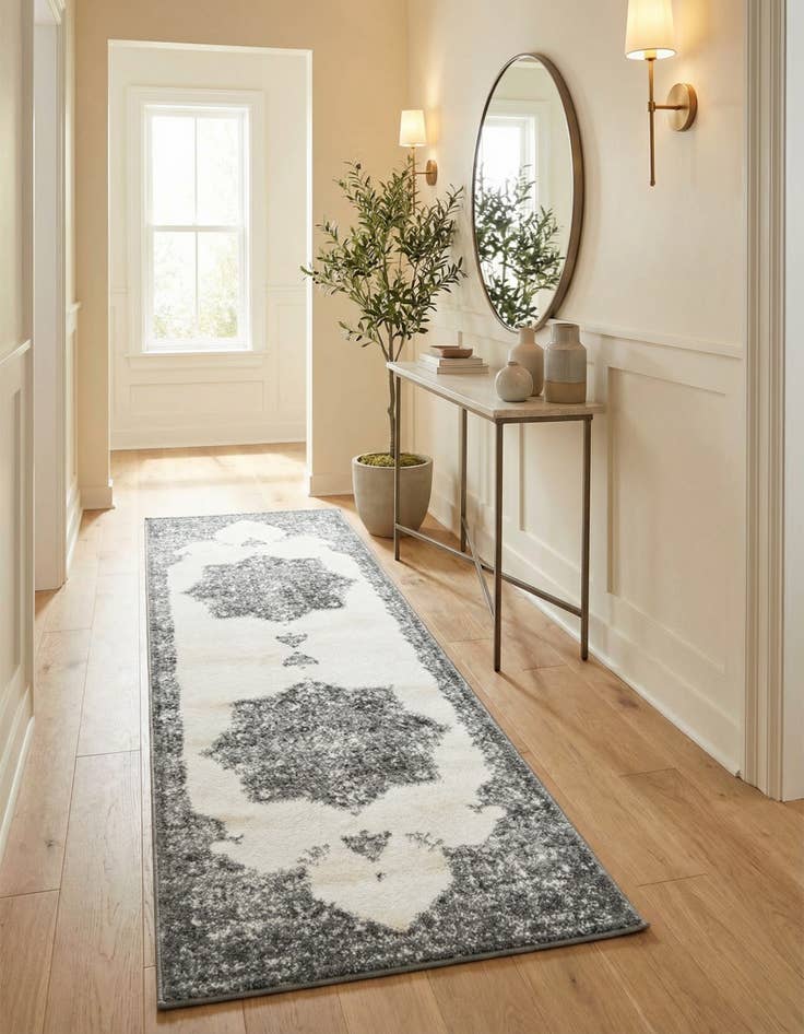 Detail image of 2' x 6' Veneto Runner Rug