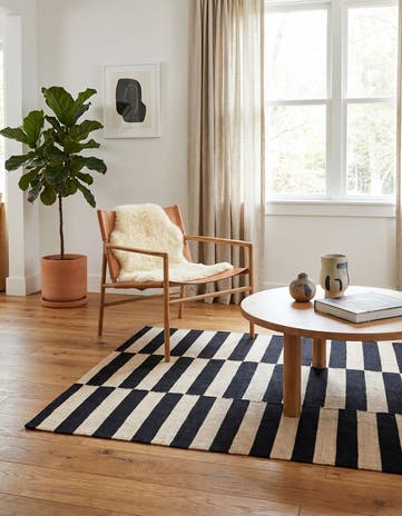 3' 3 x 4' 8 Hand Woven Kilim Modern Wool Rug