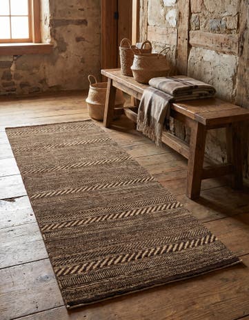 2' 4 x 4' 7 Hand Knotted Kashkuli Gabbeh Oriental Wool Runner Rug