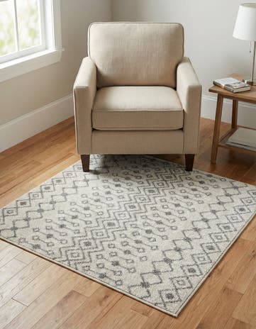4' x 4' Moroccan Trellis Square Rug