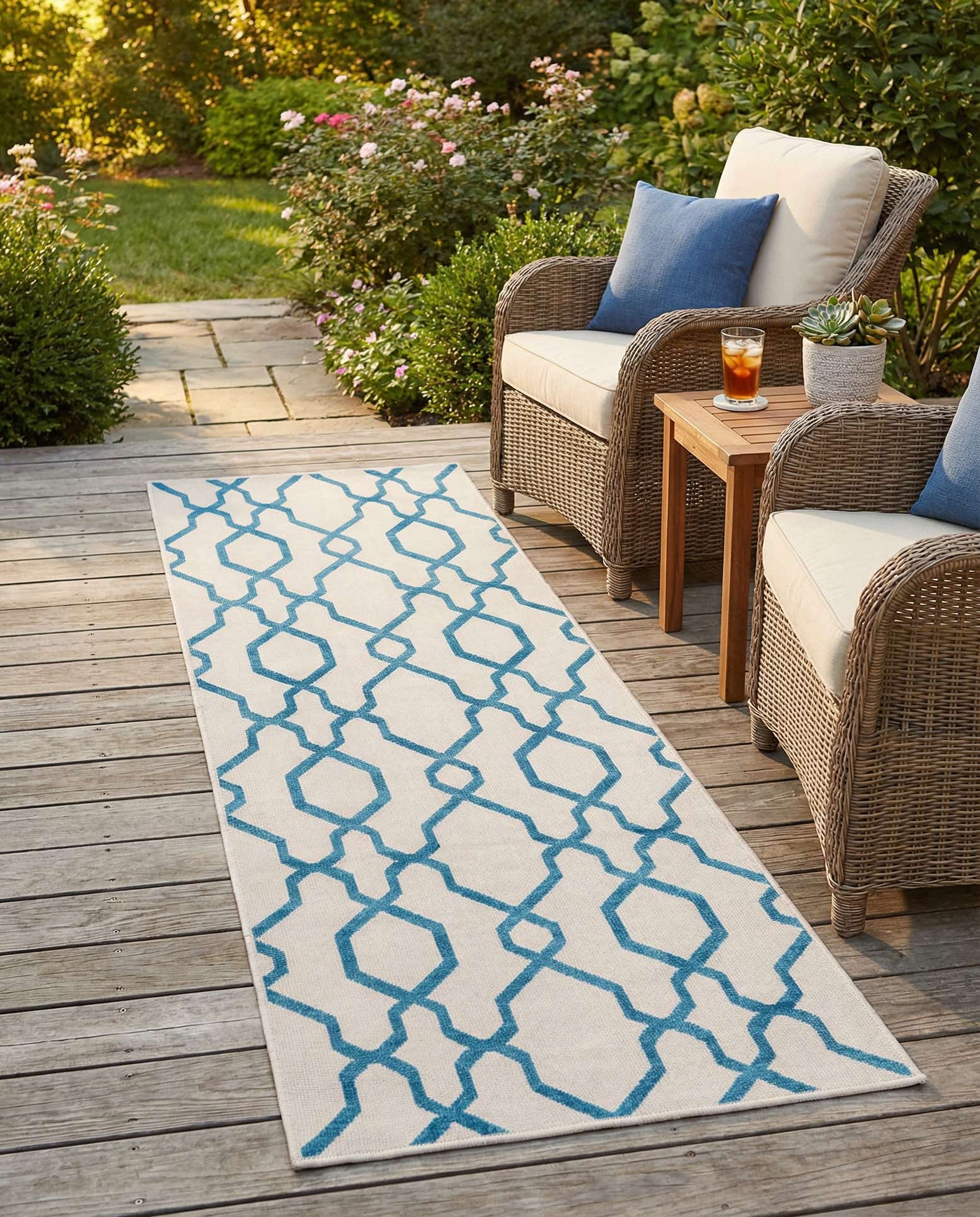 2' 2 x 6' Easy-Clean Oasis Indoor / Outdoor Runner Rug