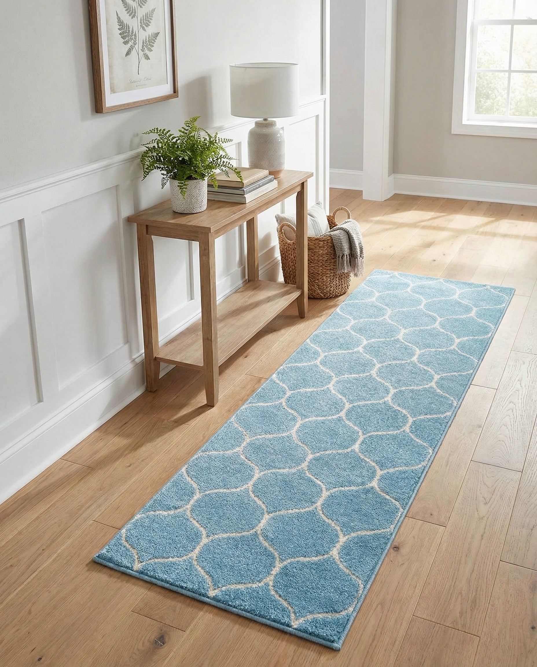 2' x 6' Trellis Frieze Runner Rug