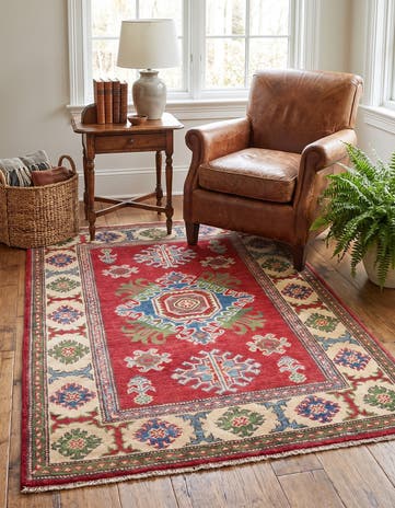 2' 9 x 4' Hand Knotted Kazak Rug