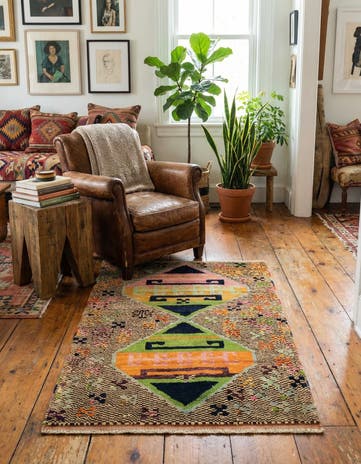 2' 9 x 4' 2 Hand Knotted Balouch Wool Rug