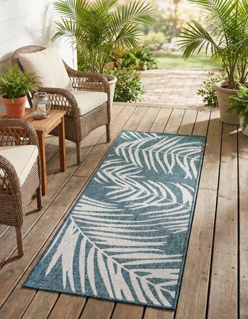 2' x 5' Easy-Clean Botanical Indoor / Outdoor Runner Rug
