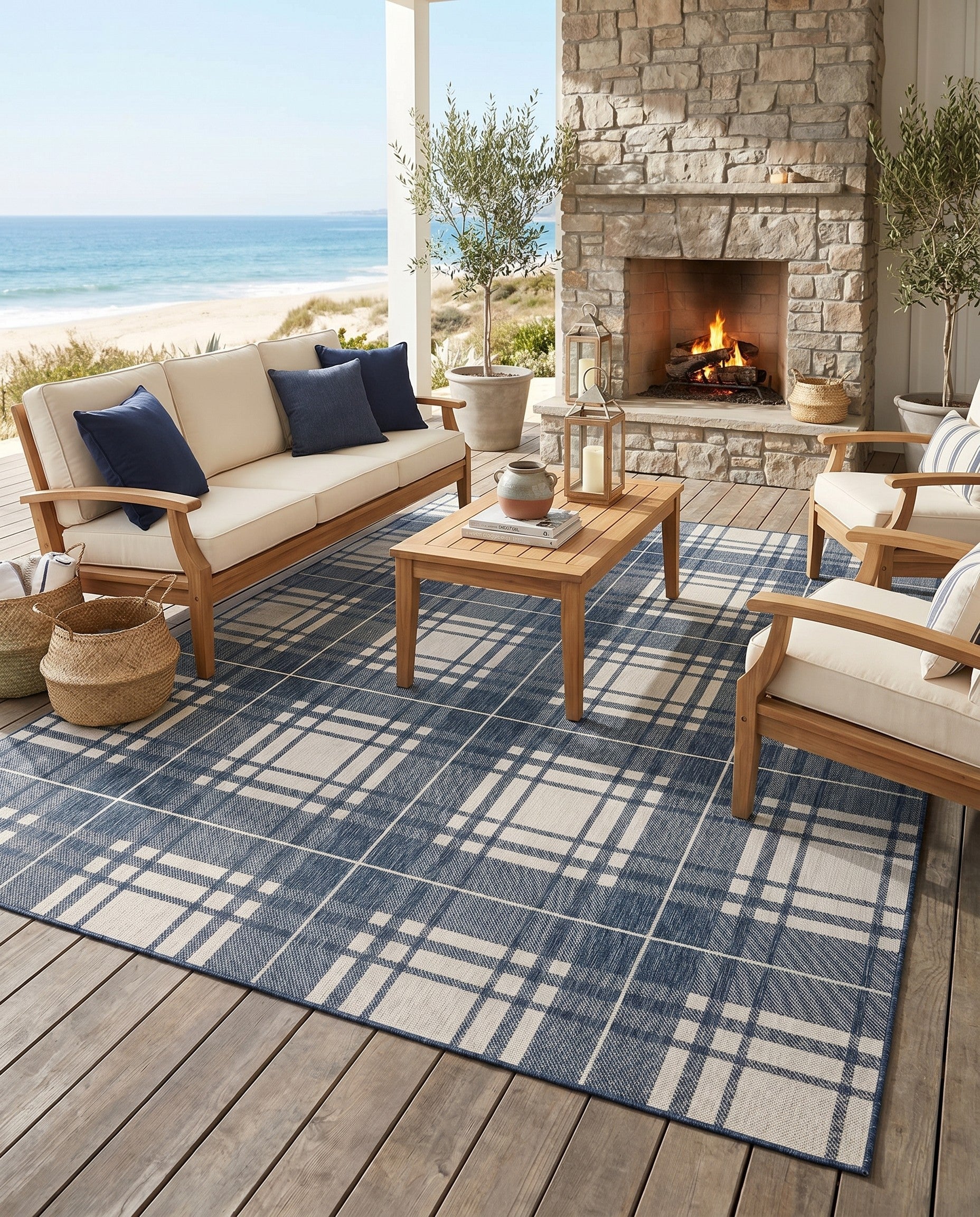 Blue Easy-Clean Checkered Indoor / Outdoor Rug