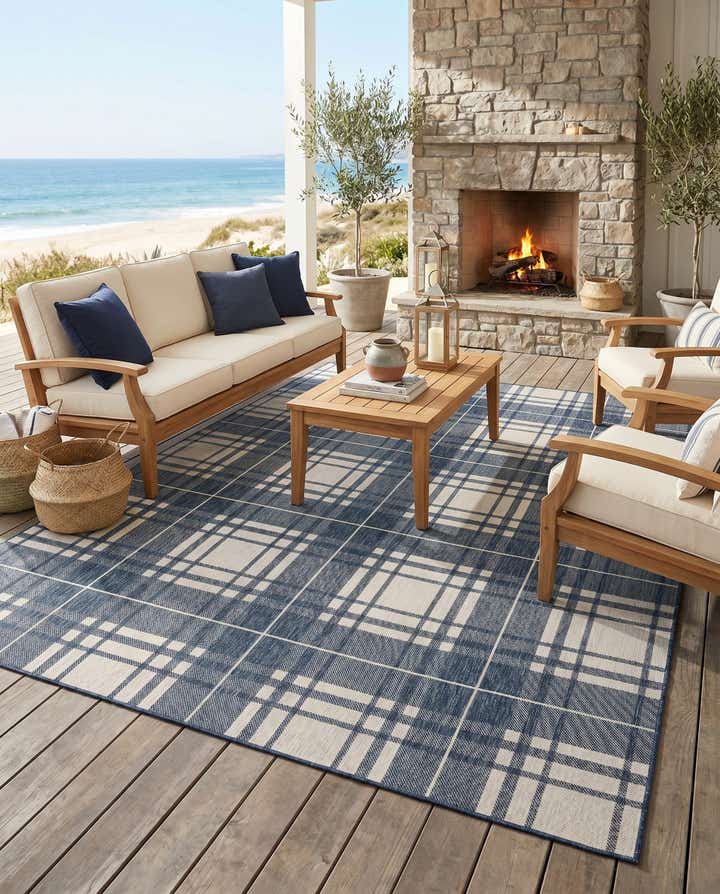 9' x 12' Easy-Clean Checkered Indoor / Outdoor Rug