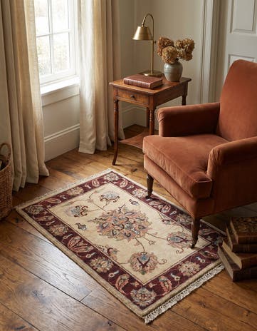 2' x 3' Hand Knotted Ziegler Rug