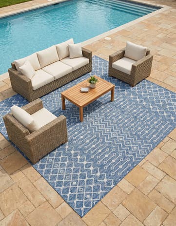 12' x 12' Easy-Clean Lattice Indoor / Outdoor Square Rug