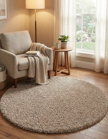 5' 3 x 5' 3 Solid Shag Round Rug
