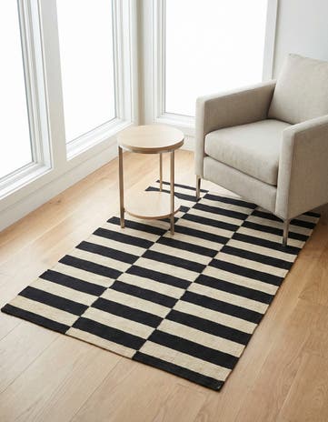 3' 4 x 4' 9 Hand Woven Kilim Modern Wool Rug