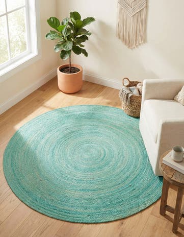5' 1 x 5' 1 Handmade Braided Jute Round Rug