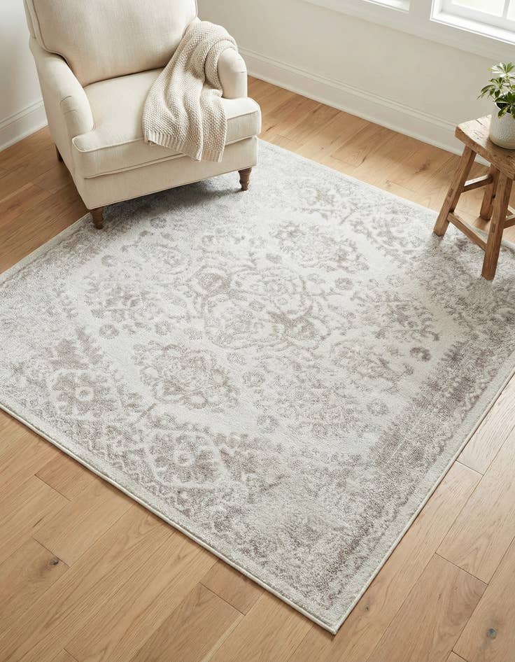 Detail image of 4' x 4' Oxford Square Rug