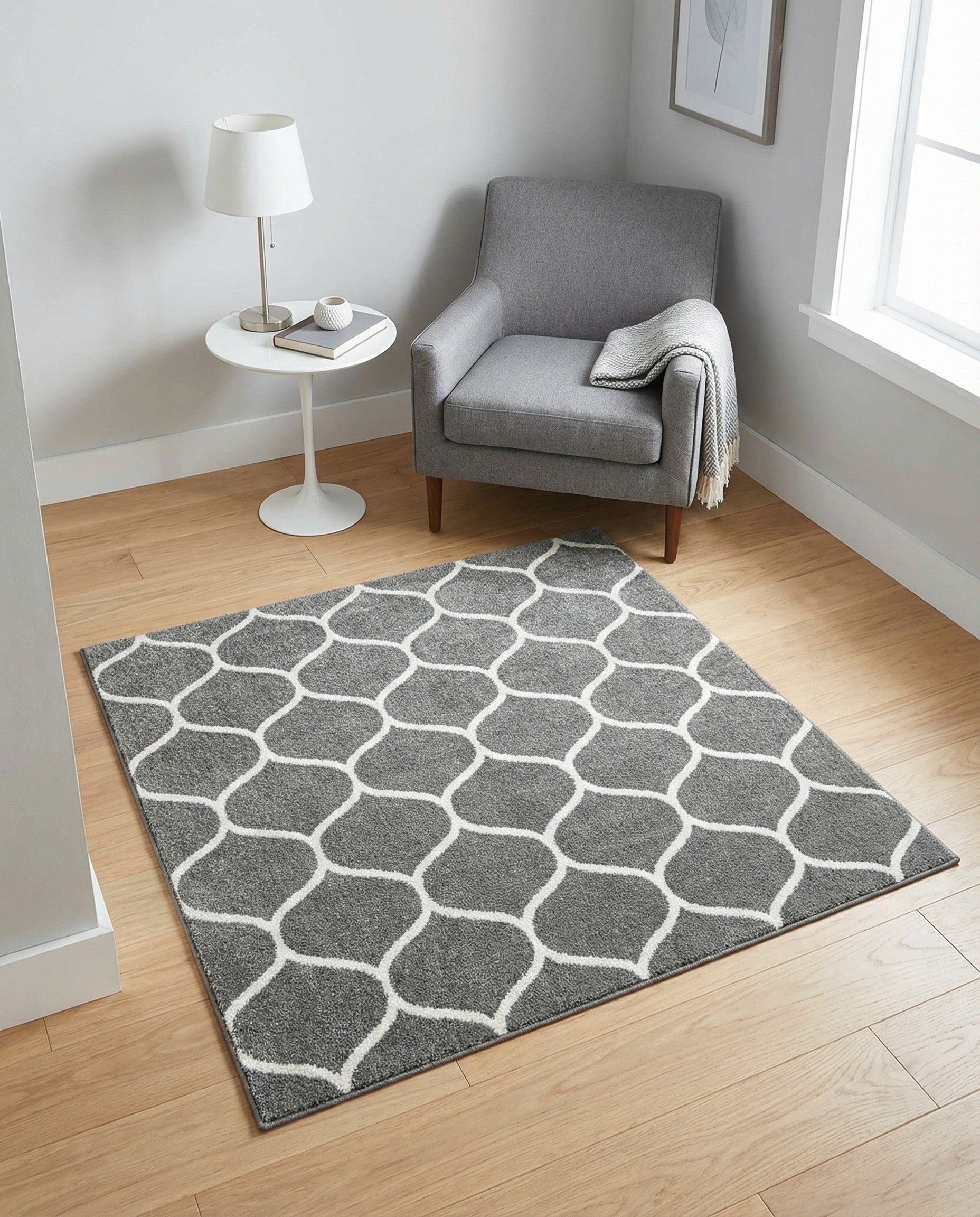 Primary image  4' x 4' Lattice Frieze Square Rug