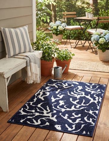 2' x 3' Easy-Clean Sabrina Soto Indoor / Outdoor Rug