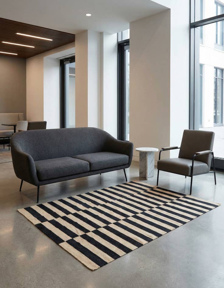 Detail image of 4' x 5' 9 Hand Woven Kilim Modern Wool Rug