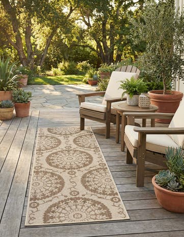 Brown Easy-Clean Botanical Indoor / Outdoor Runner Rug