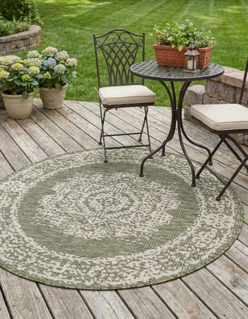 4' x 4' Easy-Clean Traditional Indoor / Outdoor Round Rug