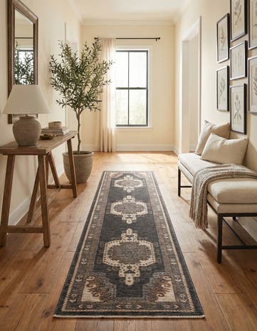 2' 7 x 12' 6 Grand Tradition Rug