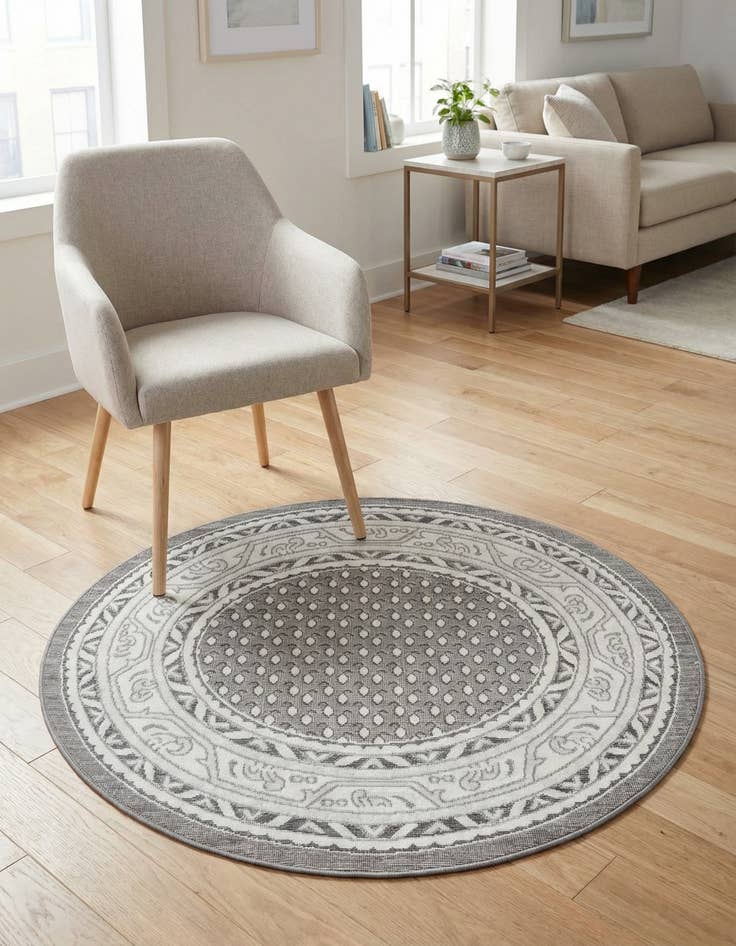 Detail image of 3' 7 x 3' 7 SoHo Round Rug