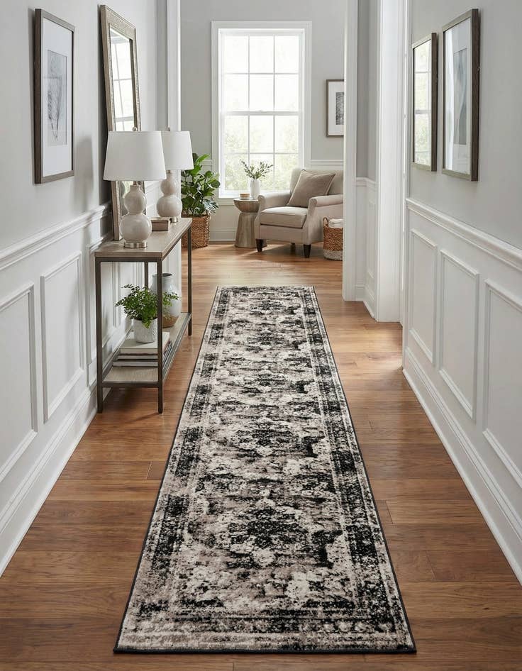 Detail image of 3' 3 x 19' 8 Monaco Runner Rug