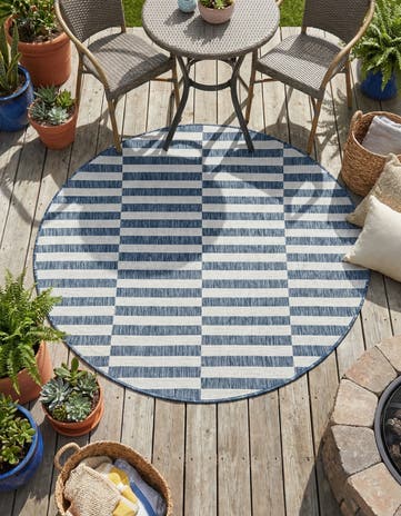 5' 3 x 5' 3 Easy-Clean Ribbon Indoor / Outdoor Round Rug