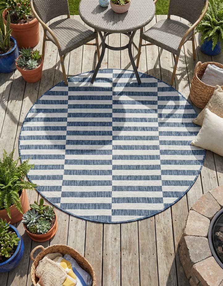 5' 3 x 5' 3 Easy-Clean Ribbon Indoor / Outdoor...