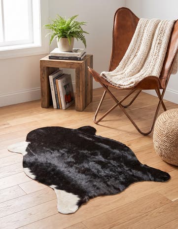 2' 1 x 2' 10 Cowhide Leather Rug