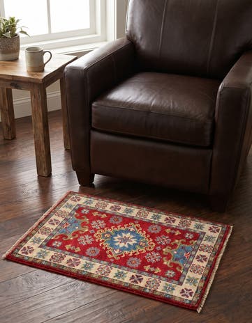 2' x 3' Hand Knotted Kazak Rug