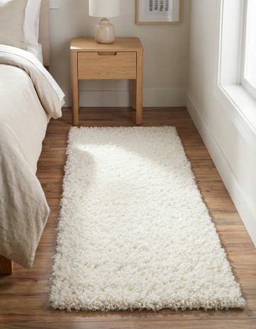 2' x 4' Solid Shag Runner Rug