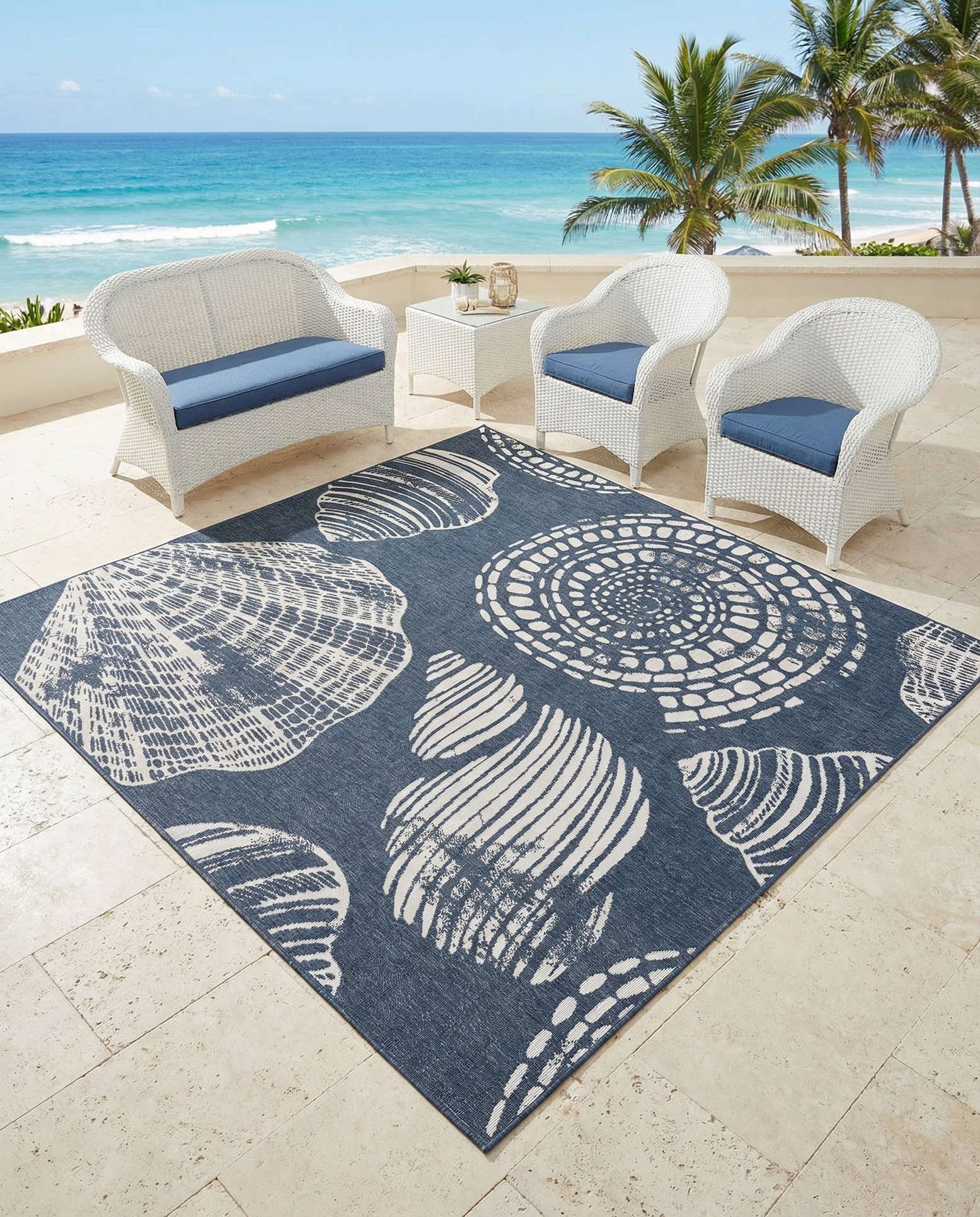 7' 10 x 7' 10 Easy-Clean Coastal Indoor / Outdoor Square Rug