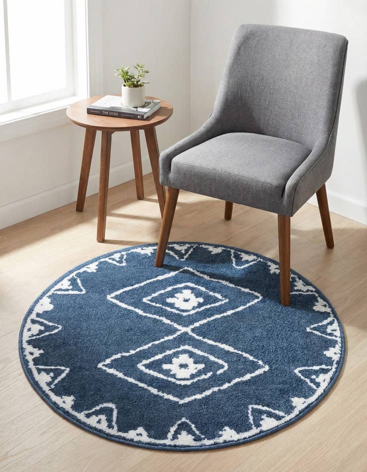 Detail image of 3' x 3' Oslo Round Rug