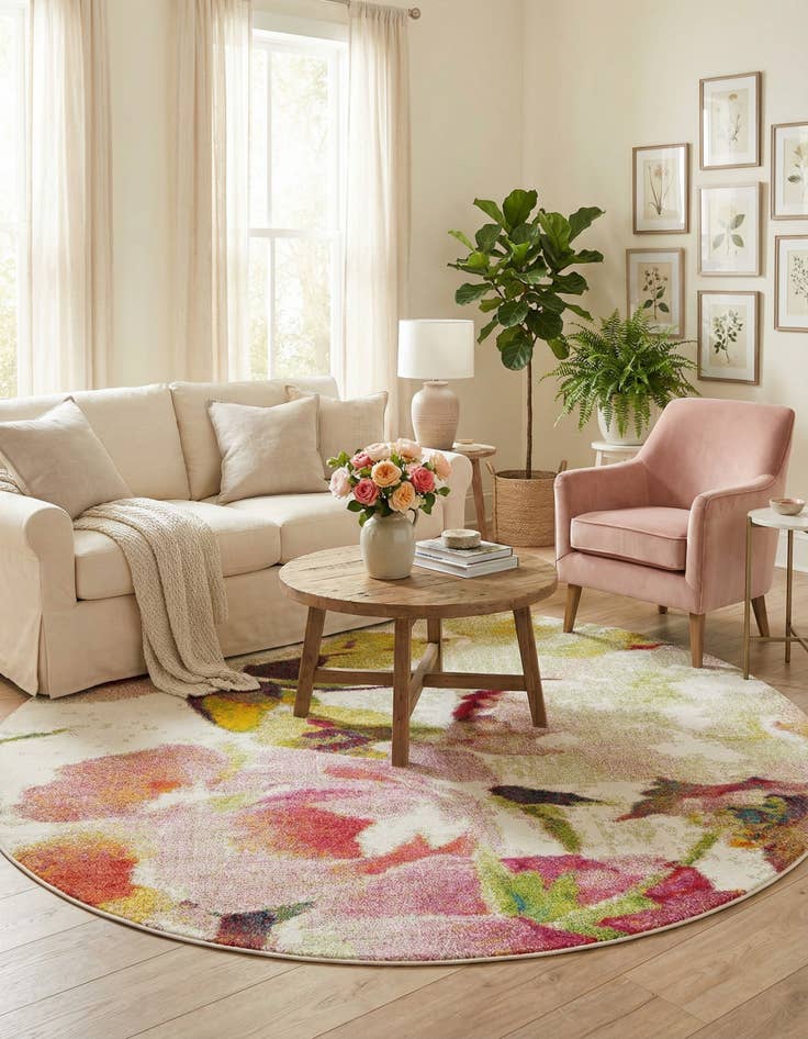 Detail image of 7' 10 x 7' 10 Tuscany Round Rug