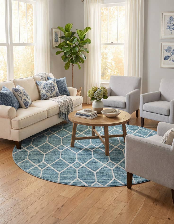 Detail image of 7' x 7' Lattice Trellis Round Rug