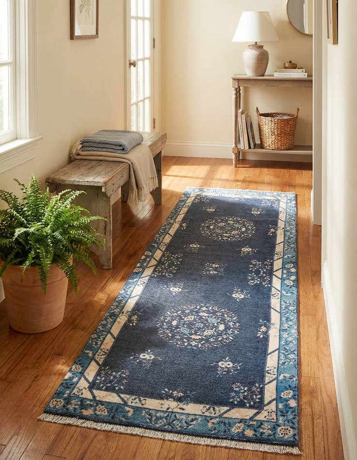 Detail image of 2' x 6' 1 Boutique Runner Rug