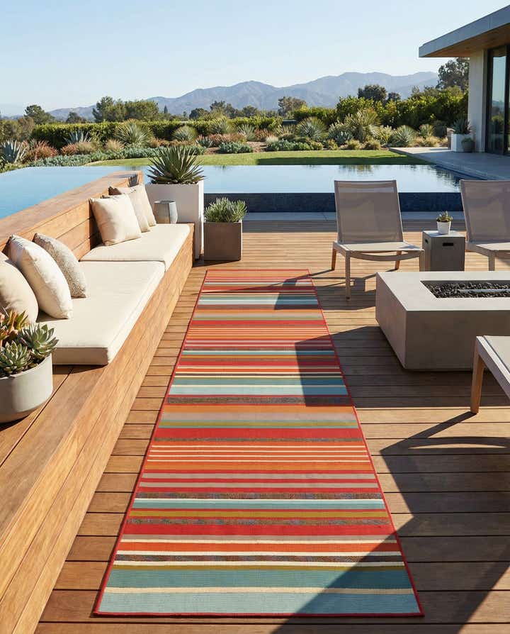 2' 7 x 12' Easy-Clean Modern Indoor / Outdoor Runner Rug