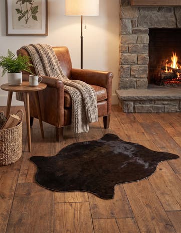 1' 8 x 2' 6 Cowhide Leather Rug