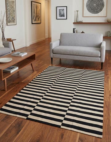 4' 1 x 5' 10 Hand Woven Kilim Modern Wool Rug