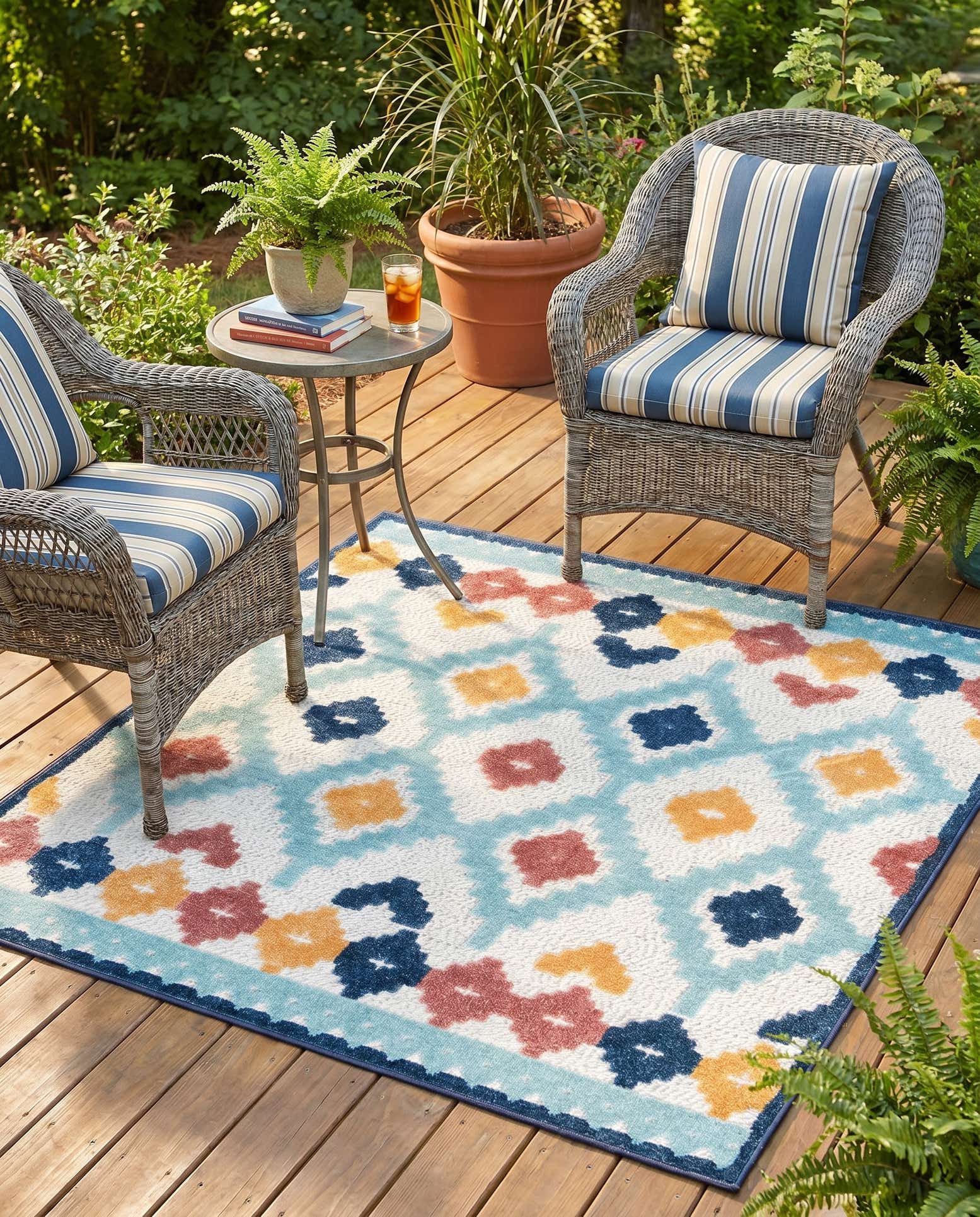 5' 3 x 5' 3 Easy-Clean Belize Indoor / Outdoor Square Rug