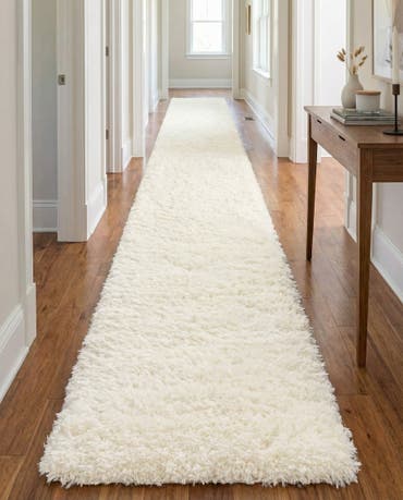  2' 7 x 13' Infinity Shag Runner Rug