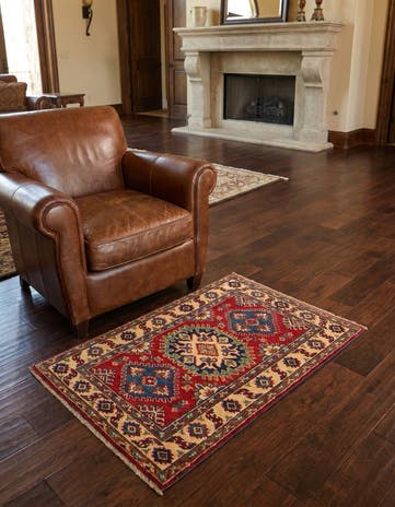 2' 8 x 4' 2 Hand Knotted Kazak Rug