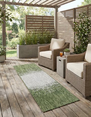 Green Easy-Clean Modern Indoor / Outdoor Runner Rug