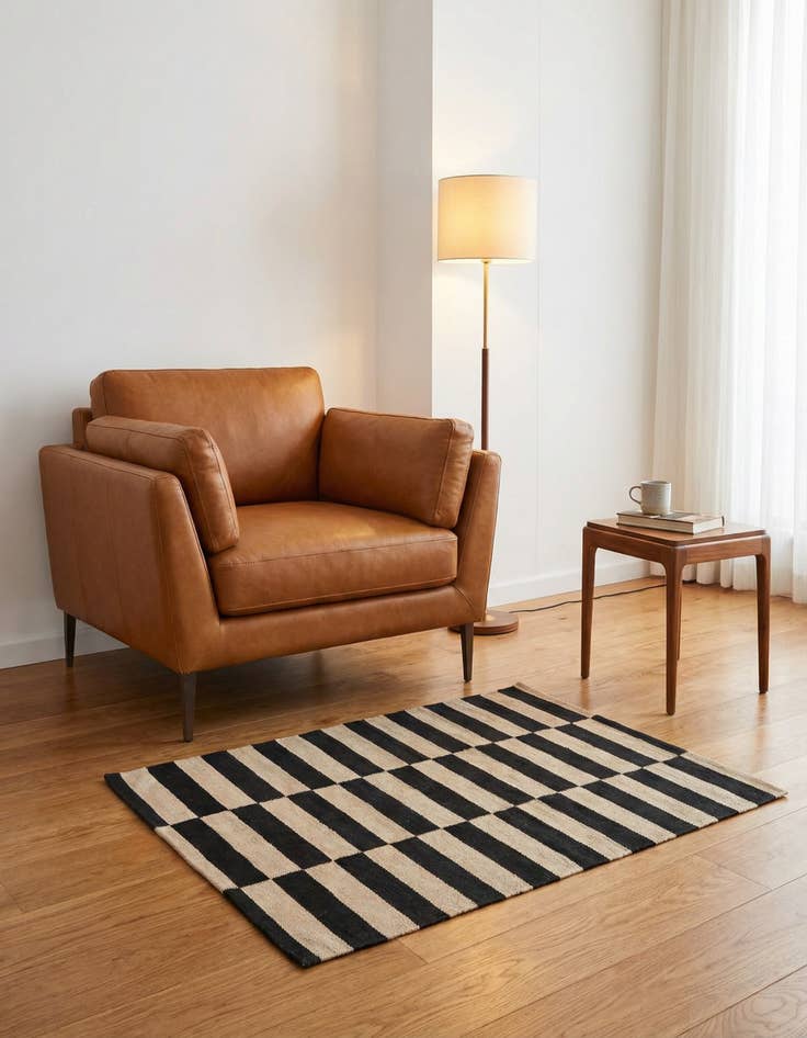 Detail image of 3' 3 x 4' 9 Hand Woven Kilim Modern Wool Rug