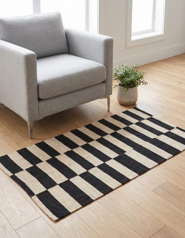 2' 6 x 3' 9 Hand Woven Kilim Modern Wool Rug
