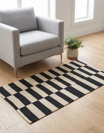2' 6 x 3' 9 Hand Woven Kilim Modern Wool Rug