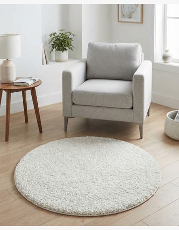 3' 3 x 3' 3 Jill Zarin Shaggy Chic Round Rug