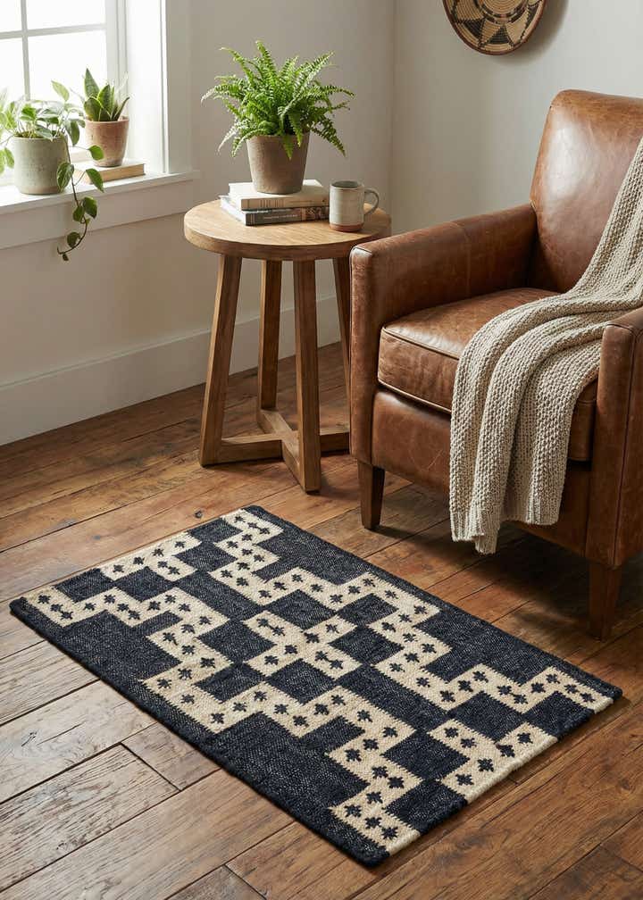 2' x 3' 1 Hand Woven Kilim Wool Rug