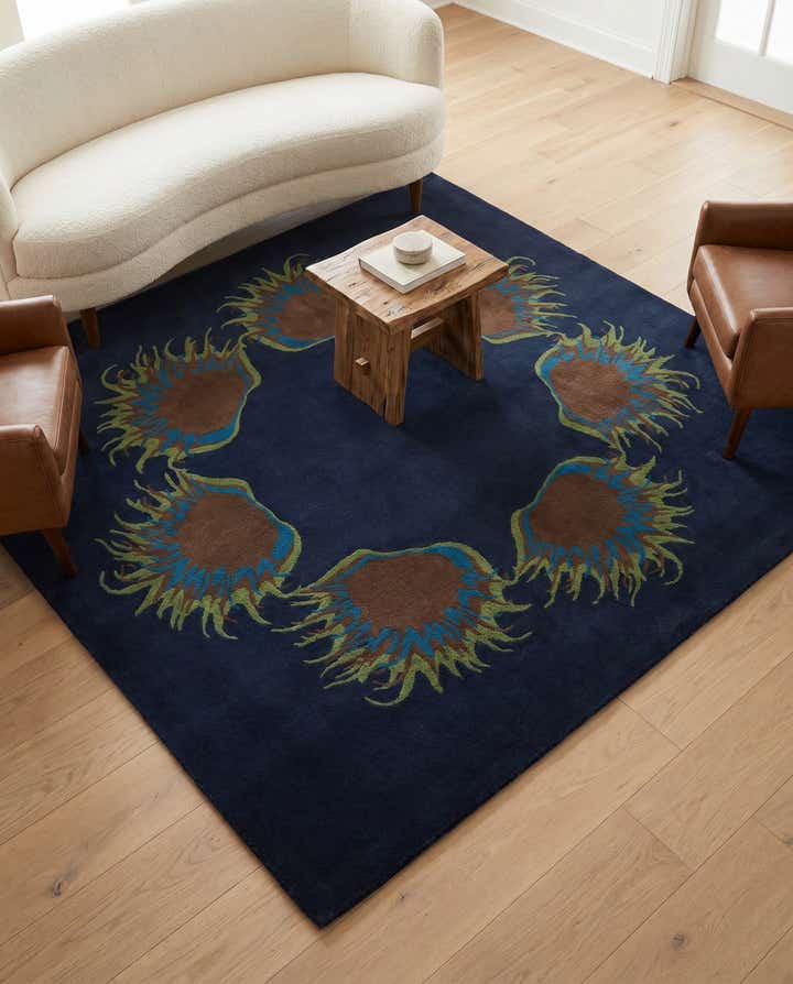 7' 5 x 7' 7 Luna Square Rug
