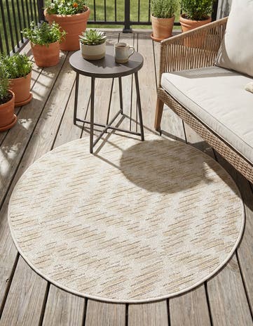 3' x 3' Easy-Clean Sabrina Soto Indoor / Outdoor Round Rug